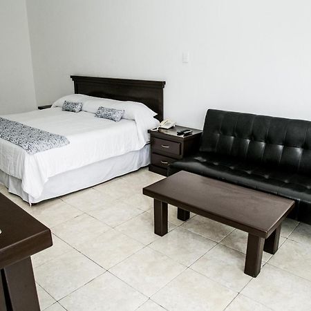 Booking Dioh Monterrey Exterior photo